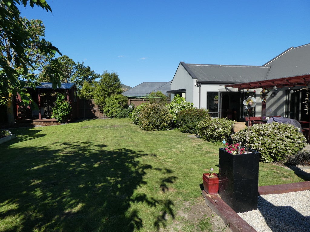 5 Styx River Place, Spencerville, Christchurch - Carousel 2