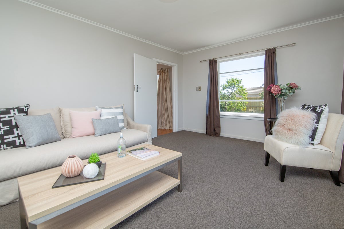 8 Reginald Street, Burwood, Christchurch - Carousel 2