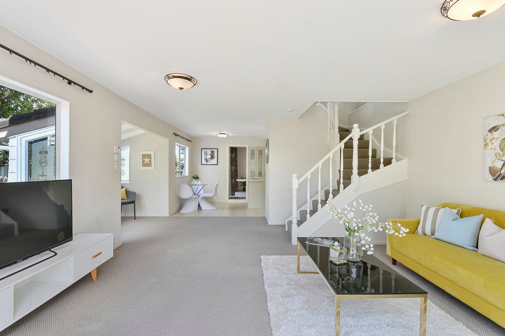 2/73 Glamorgan Drive, Torbay, Auckland - Carousel 2