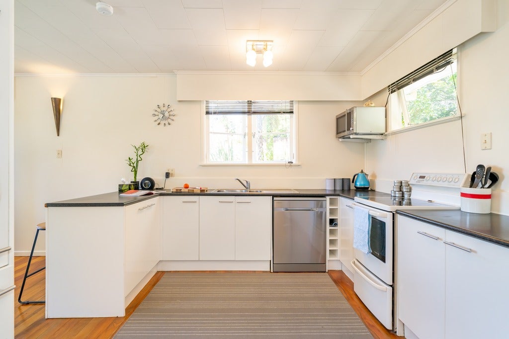 58 Maungaraki Road, Korokoro, Lower Hutt - Carousel 25