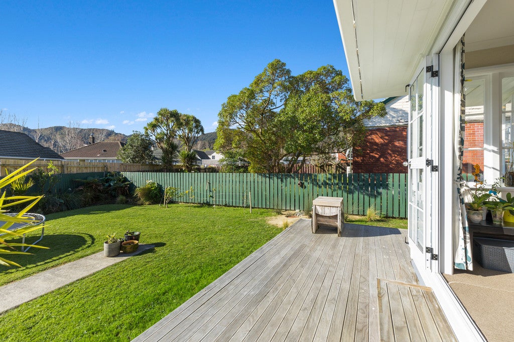 173 Waddington Drive, Naenae, Lower Hutt - Carousel 1