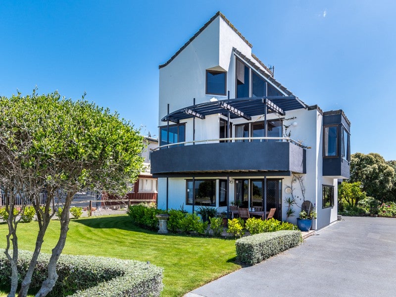 129 North Shore Road, Eskdale, Napier - Carousel 1