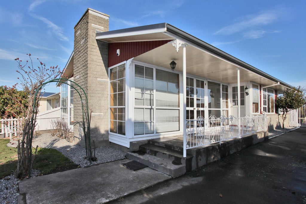 68 Oriana Crescent, Hornby, Christchurch - Carousel 2