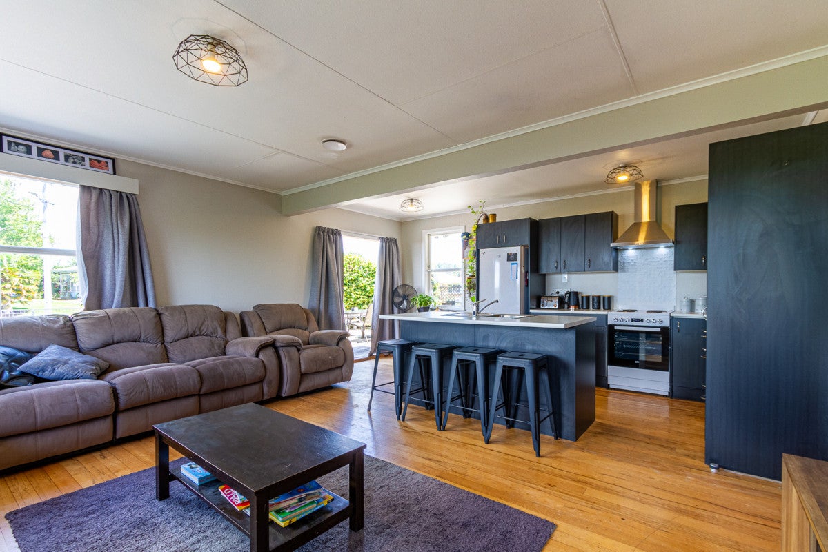 35 Walmsley Street, Kihikihi, Te Awamutu - Carousel 2