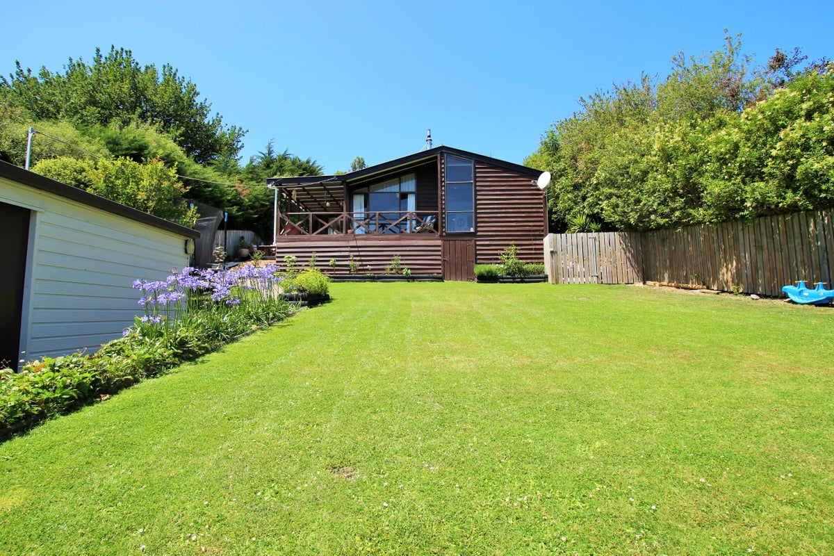 9 School Road, Kakanui - Carousel 1