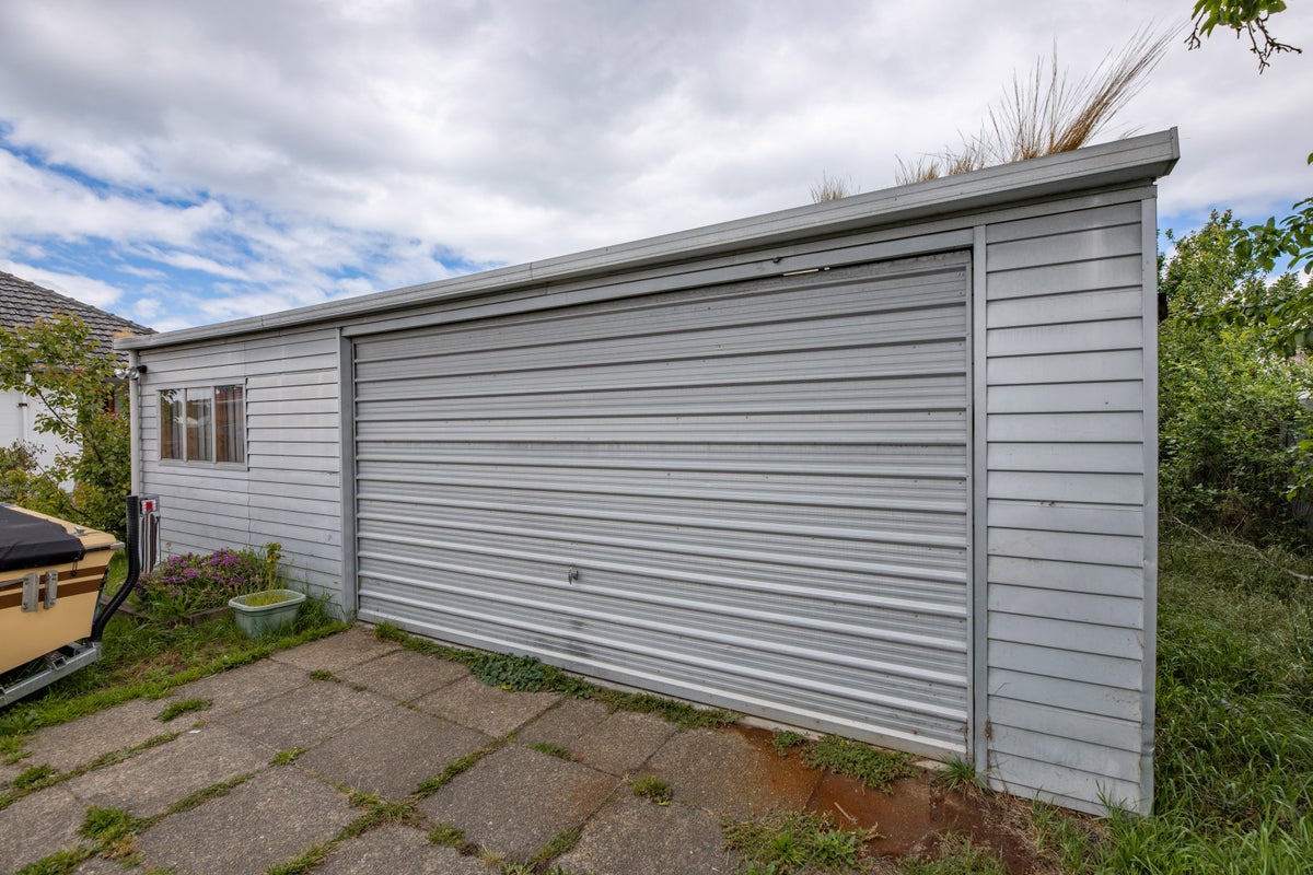 16 Bournemouth Crescent, Aranui, Christchurch - Carousel 14