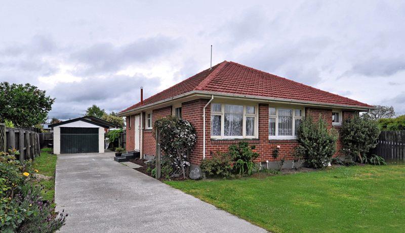 4 Seymour Street, Hornby, Christchurch - Carousel 1