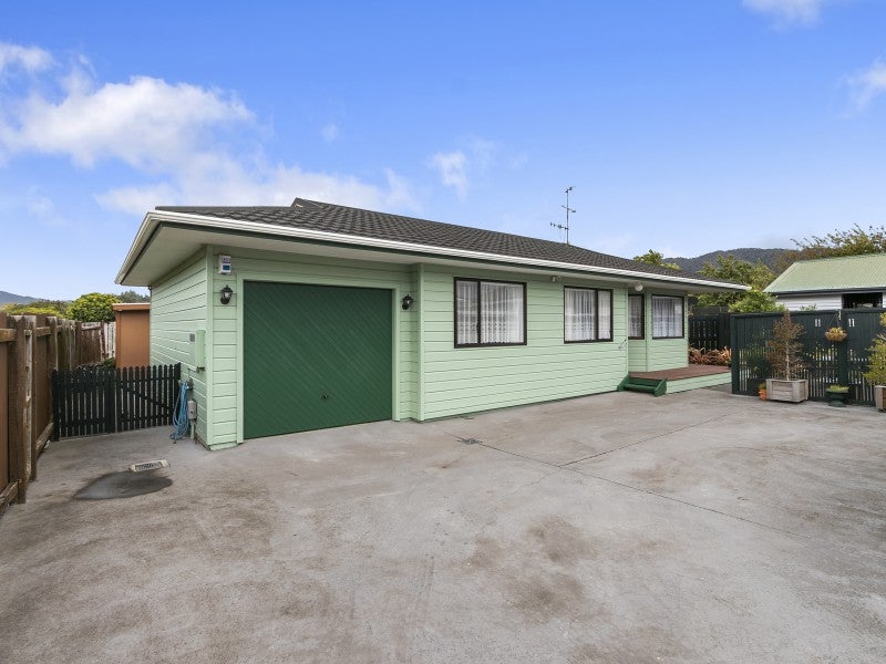 2/16 Best Street, Wainuiomata, Lower Hutt - Carousel 16