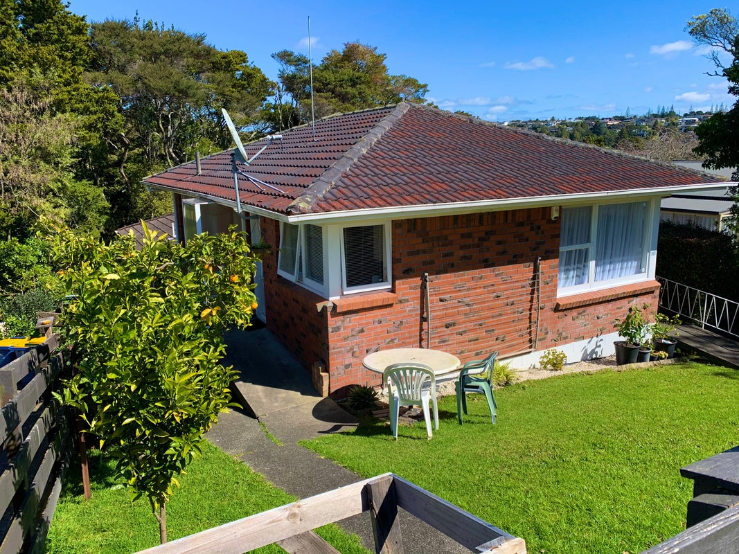 1/10 Nea Place, Hillcrest, Auckland - Carousel 13