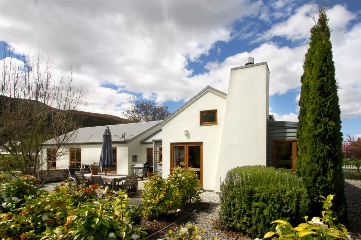23 Caernarvon Street, Arrowtown, Arrowtown - Carousel 1