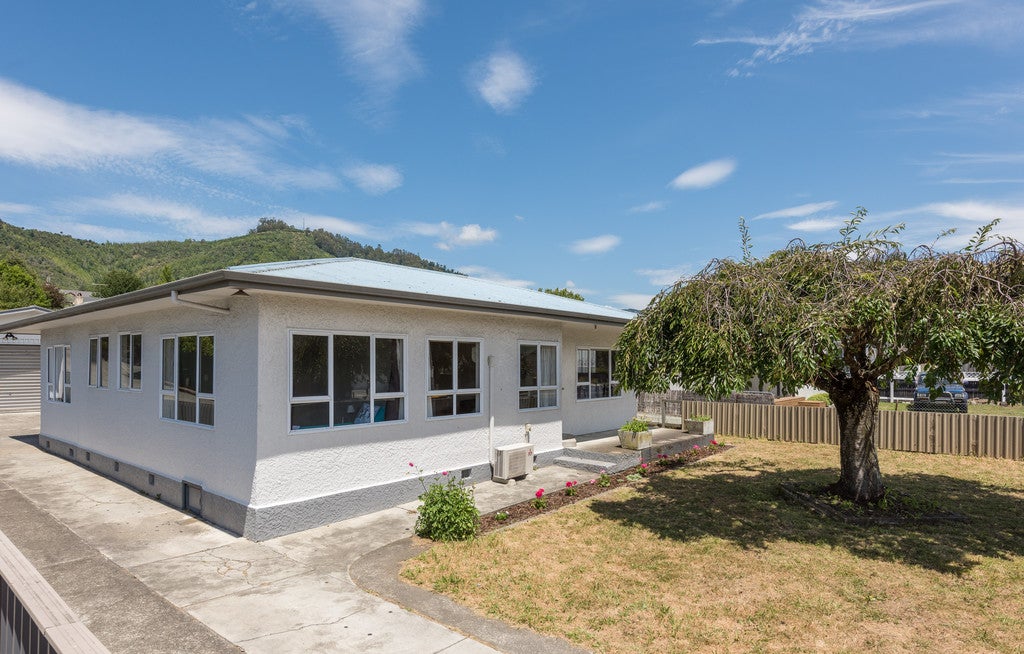 205 Vanguard Street, Nelson South, Nelson - Carousel 1