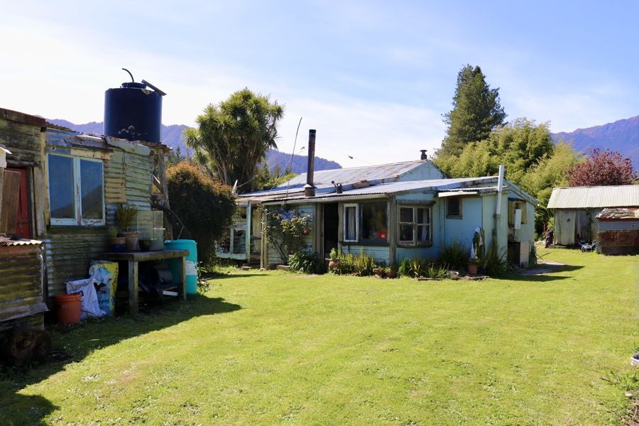 10 Con Street, Seddonville, Westport - Carousel 1