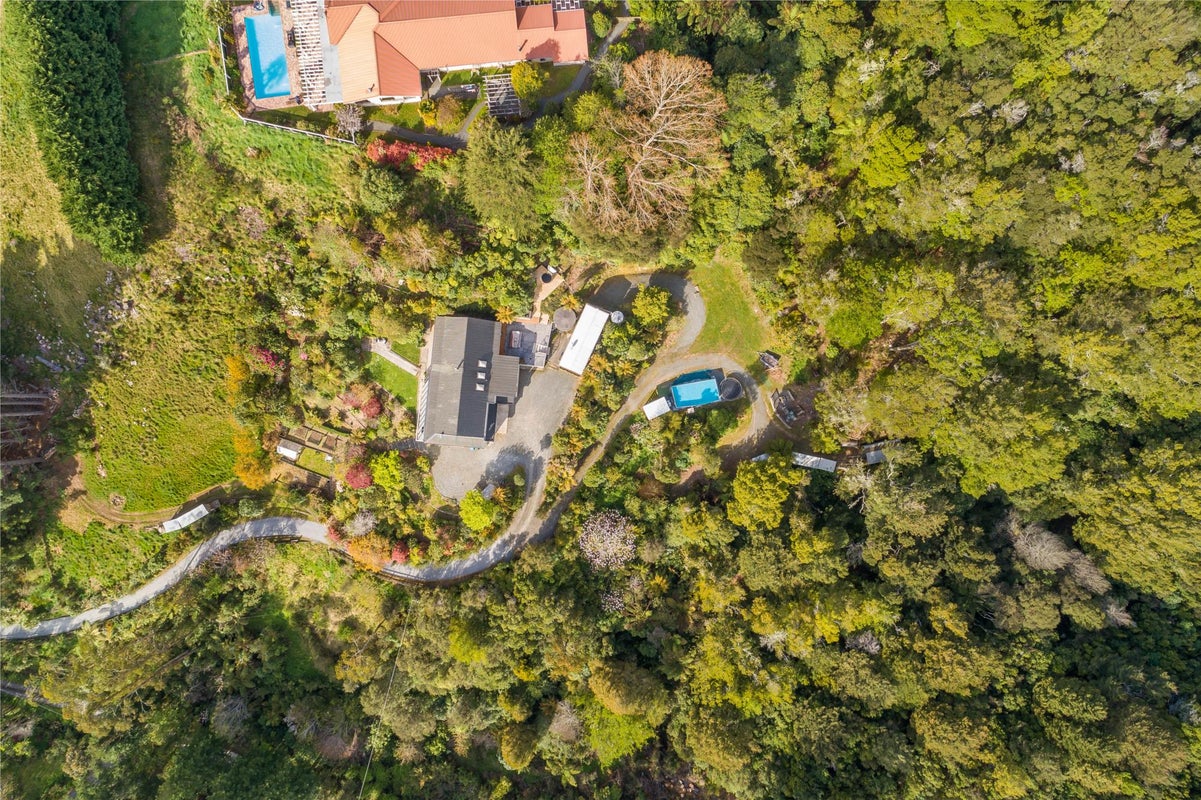 217 Katherine Mansfield Drive, Whitemans Valley, Upper Hutt - Carousel 21
