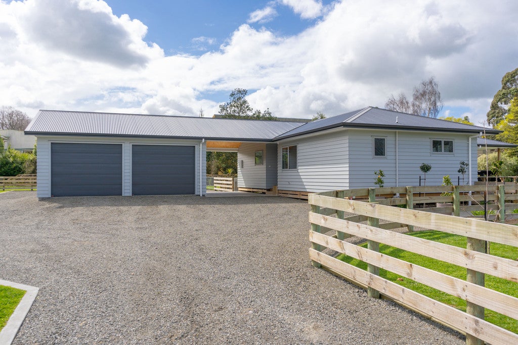 3 Opaki Meadows Lane, Lansdowne, Masterton - Carousel 2