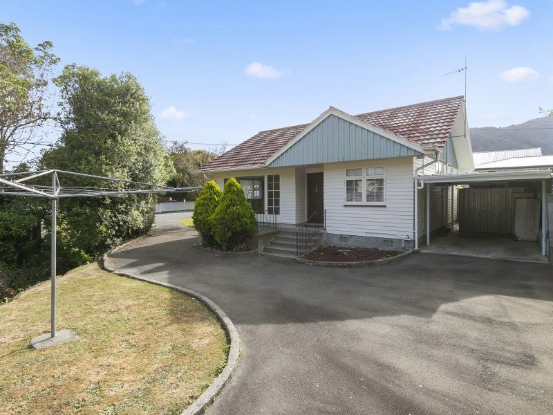17 Korau Grove, Stokes Valley, Lower Hutt - Carousel 2