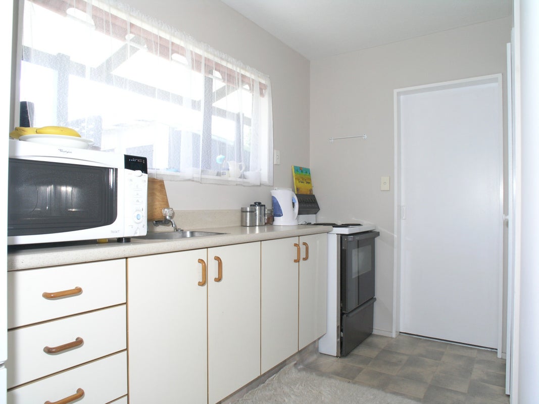 2/12 Rosewarne Street, Spreydon, Christchurch - Carousel 2