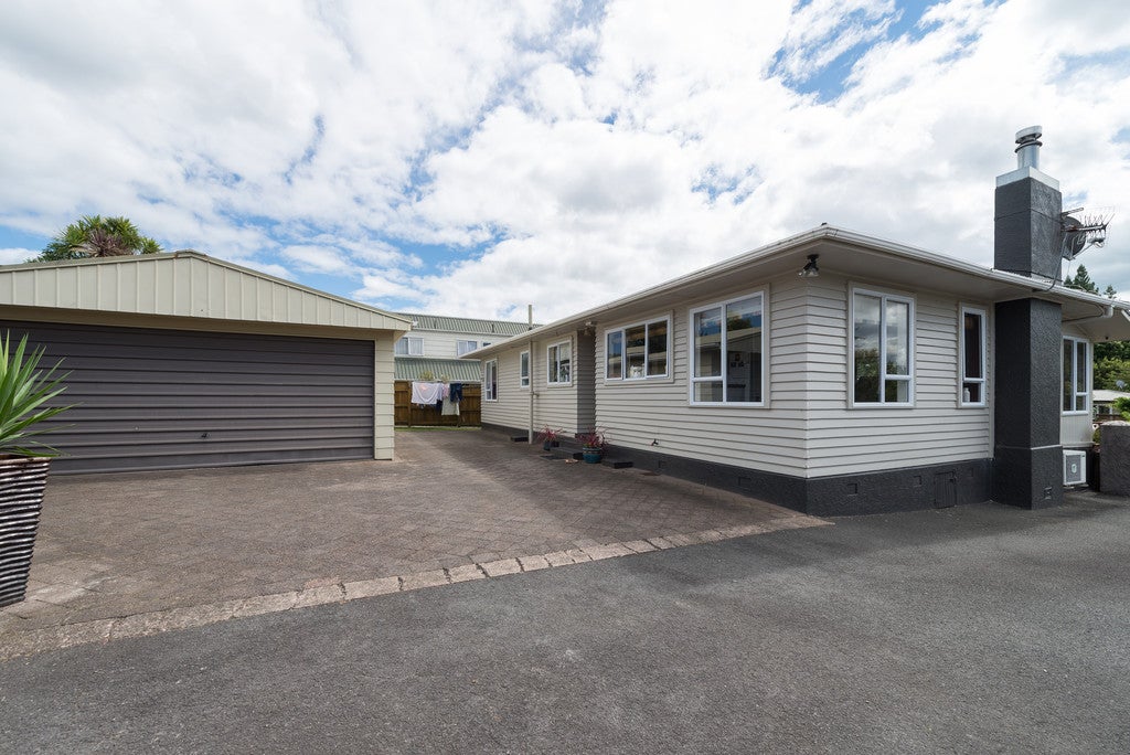 23A LARCY RD, LYNMORE, Rotorua - Carousel 23
