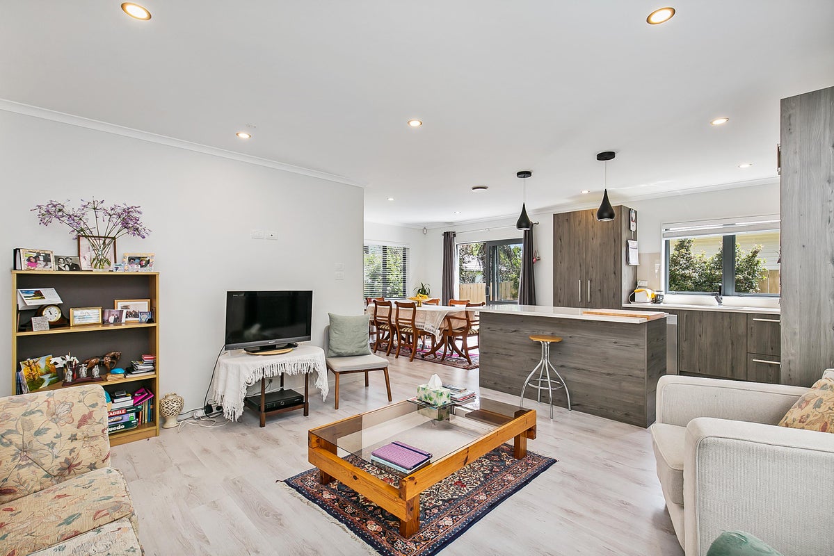 68B MOORE STREET, Howick, Auckland - Carousel 2