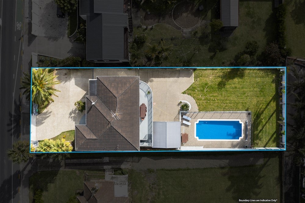 229 Te Atatu Road, Te Atatu South, Auckland - Carousel 1