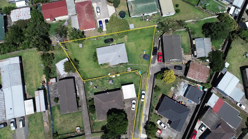 14 Desmond Place, Otara, Auckland - Carousel 5