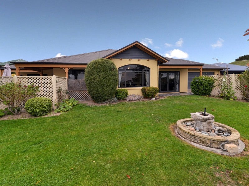 35 Elmwood Avenue, Witherlea, Blenheim - Carousel 1