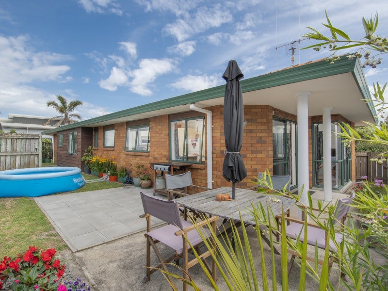 9A Evans Road, Papamoa Beach, Papamoa - Carousel 1