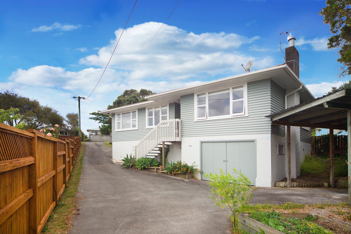 270 Rangatira ROAD, Beach Haven, Auckland - Carousel 1