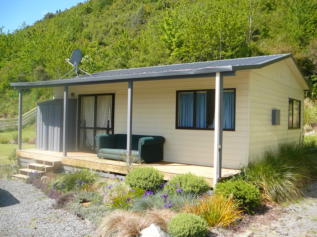 4 Hartleys Road, Coalgate - Carousel 1
