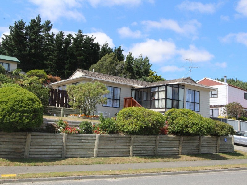 30 Apple Terrace, Ranui, Porirua - Carousel 1