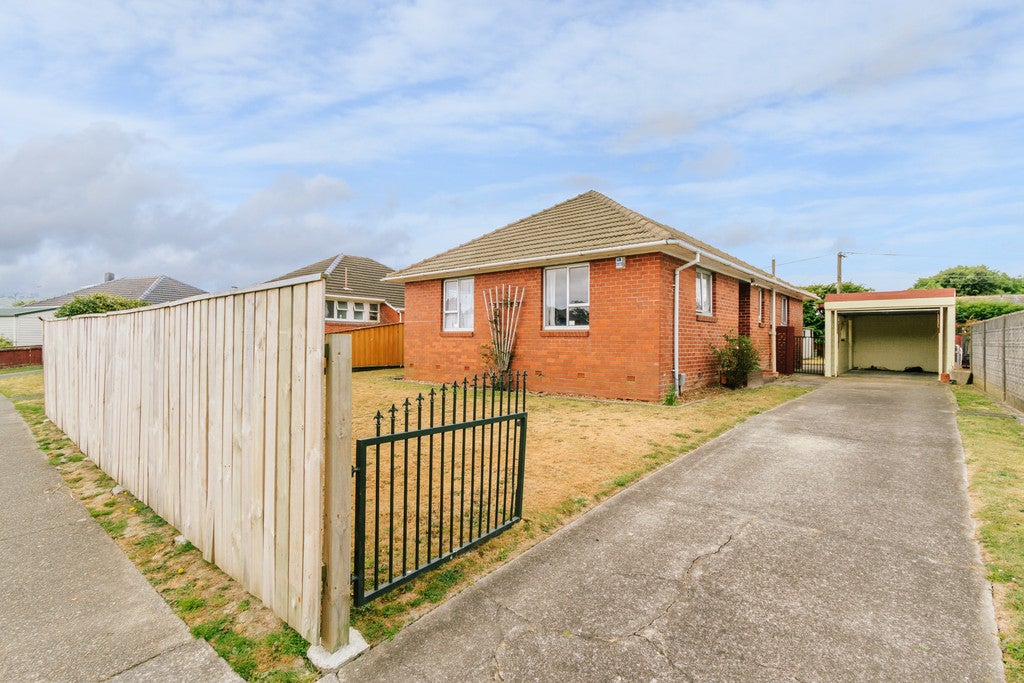 7 Hewer Crescent, Naenae, Lower Hutt - Carousel 1
