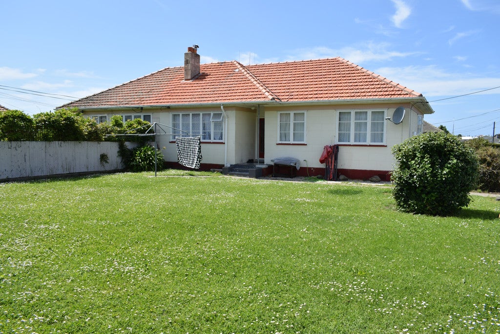 10 Farnham Street, Oamaru North, Oamaru - Carousel 1