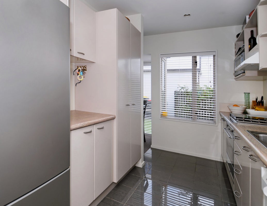2 Kinloch Street, St Albans, Christchurch - Carousel 2