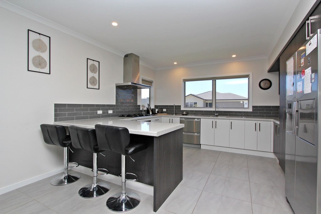 9 Rotoiti Way, Poraiti, Napier - Carousel 2