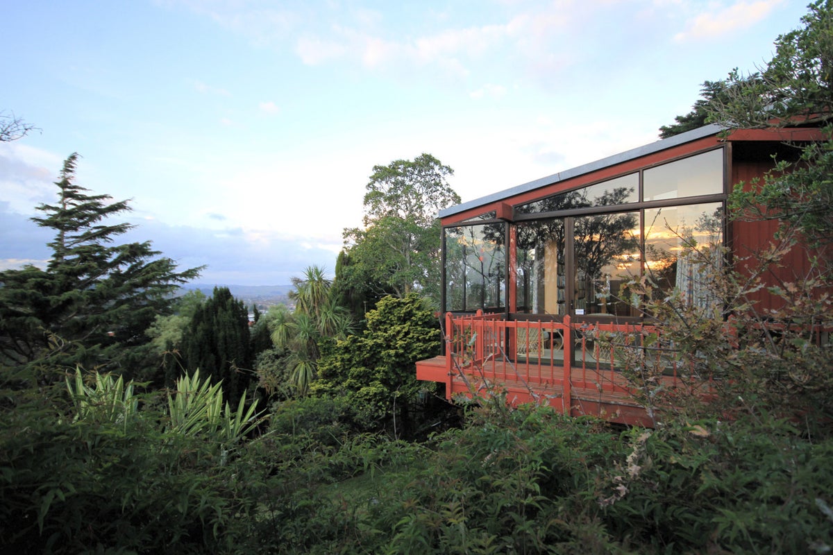 18 Tulloch Street, Saint Johns Hill, Whanganui - Carousel 2