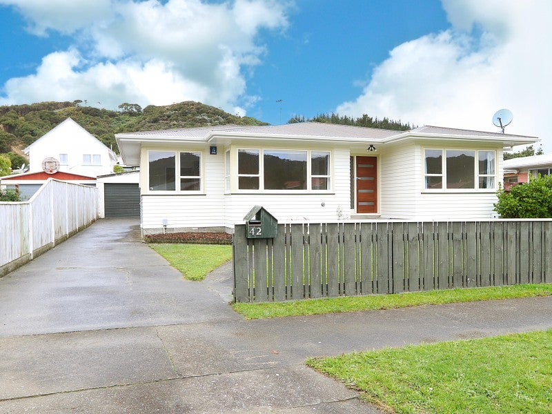 42 Meremere Street, Wainuiomata, Lower Hutt - Carousel 20