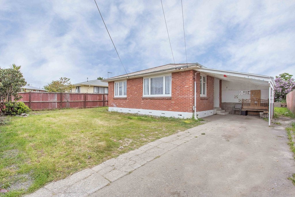 51 Lyndhurst Crescent, Aranui, Christchurch - Carousel 1