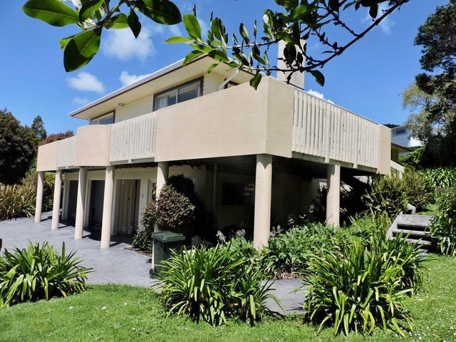 5 Gonville Street, Tawa, Wellington - Carousel 20