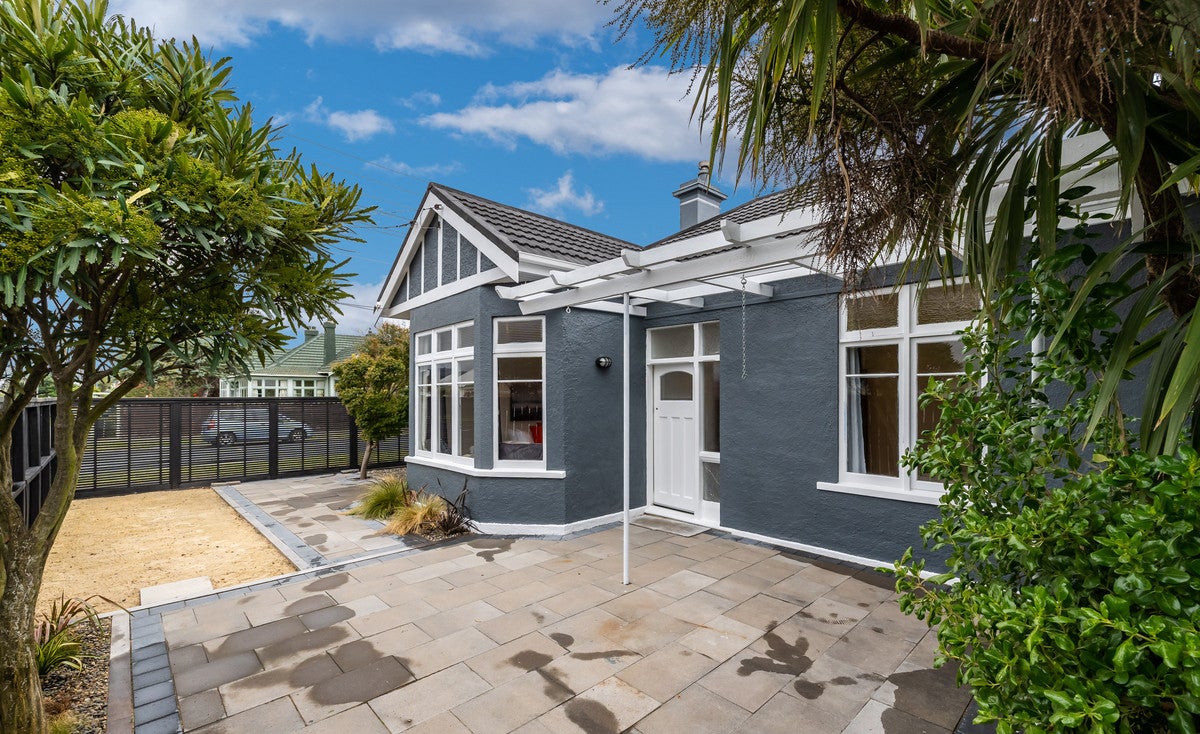 17 Council Street, Saint Kilda, Dunedin - Carousel 1