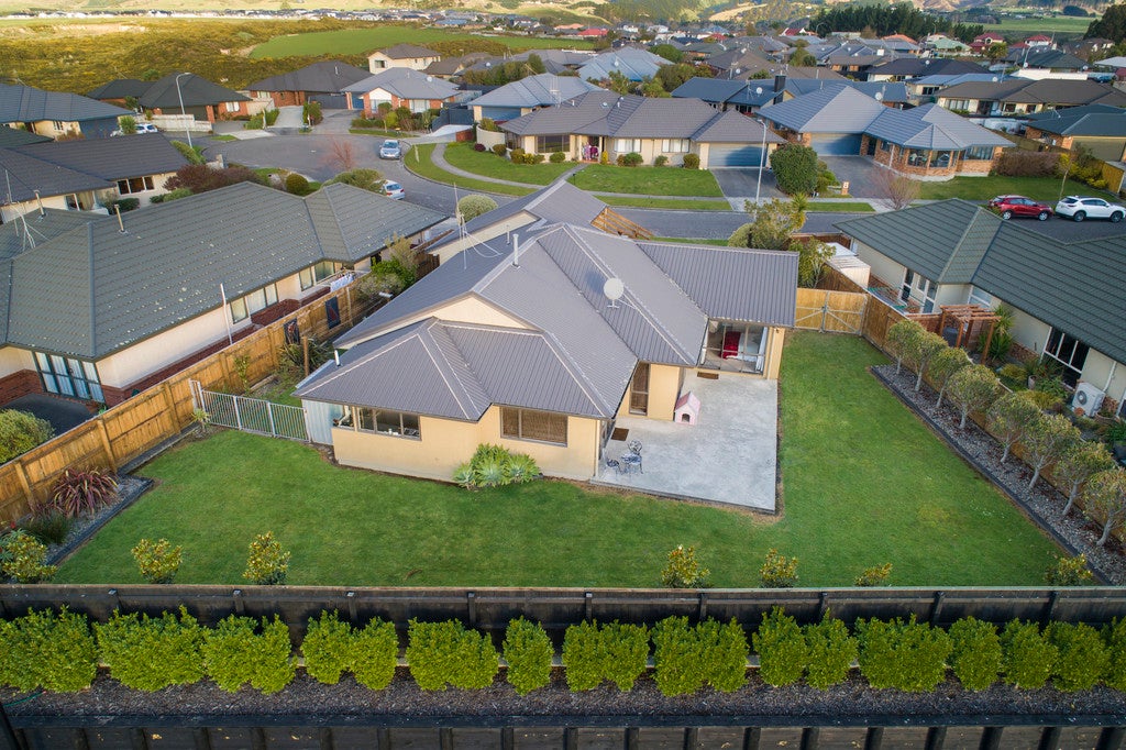 5 Ron Place, Fitzherbert, Palmerston North - Carousel 20