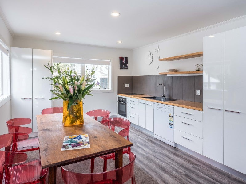 1/14C Glenmore Street, Thorndon, Wellington - Carousel 2