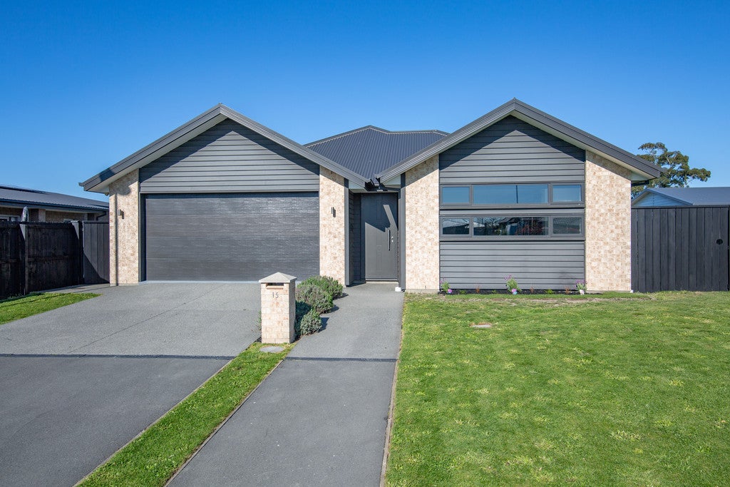 15 Franklin Crescent, Lincoln, Lincoln - Carousel 1