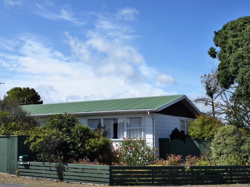 12 Mountainview Terrace, Otaki Beach, Otaki - Carousel 1