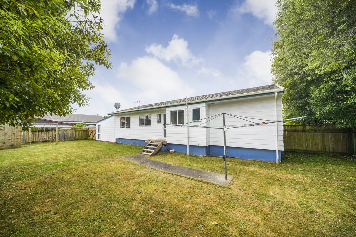 11 Emmerdale Mews, Highbury, Palmerston North - Carousel 2