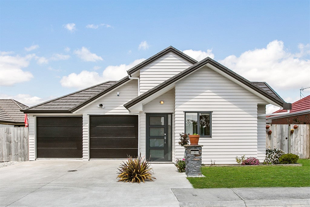9 Whekau Drive, Takanini, Auckland - Carousel 1