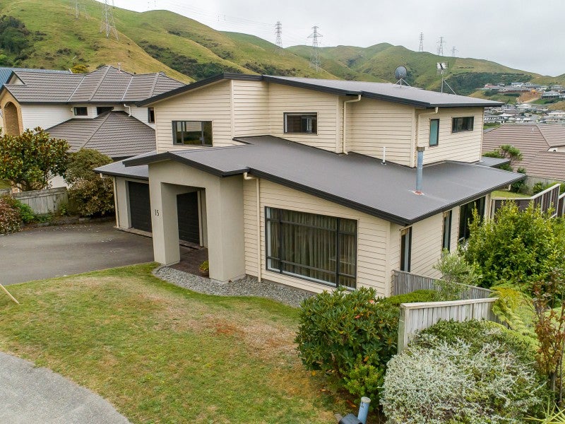 15 Neston Grove, Churton Park, Wellington - Carousel 1