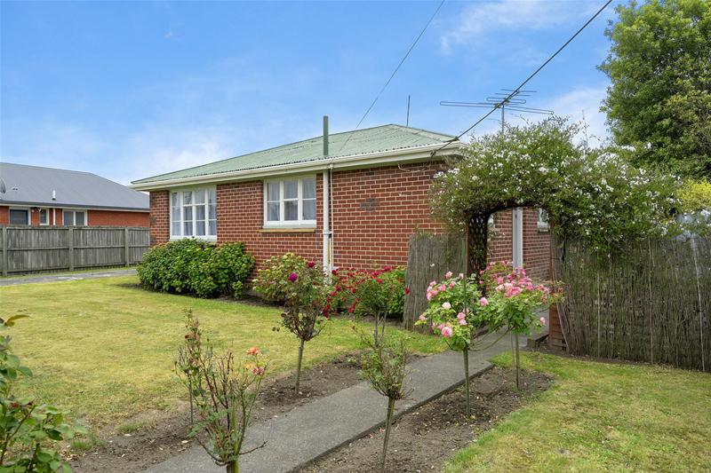 1/338 Waterloo Road, Islington, Christchurch - Carousel 1