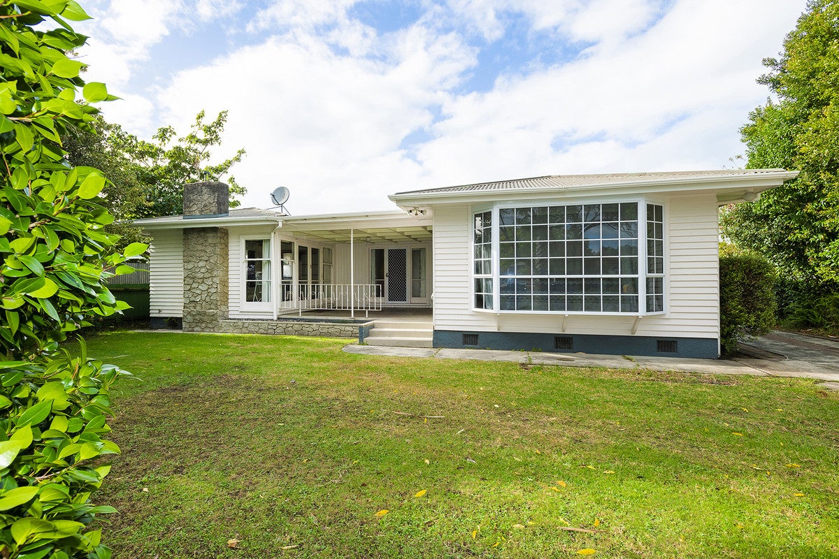8 Seymour Road, Inner Kaiti, Gisborne - Carousel 14