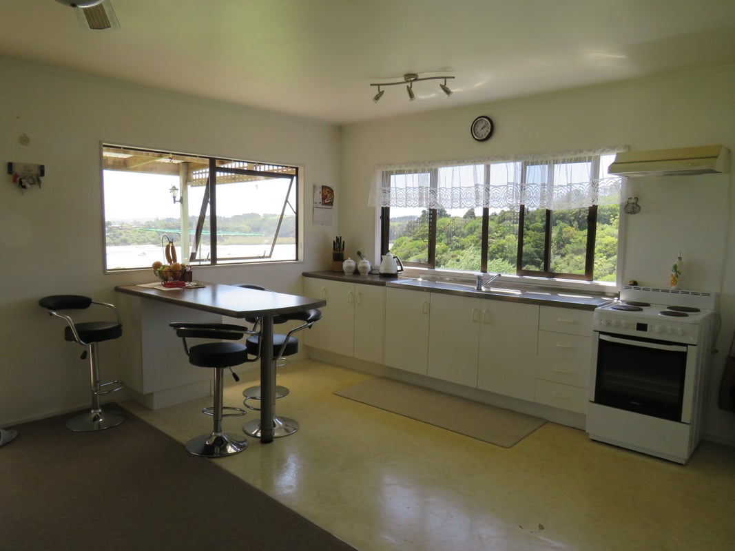 29 Oxford Street, Maungaturoto - Carousel 2