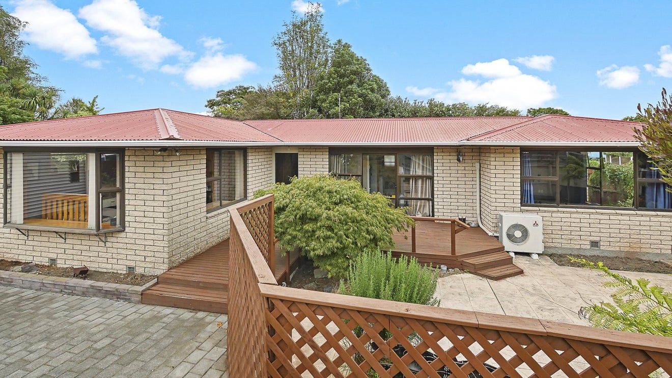 6 Neave Place, Hillmorton, Christchurch - Carousel 2
