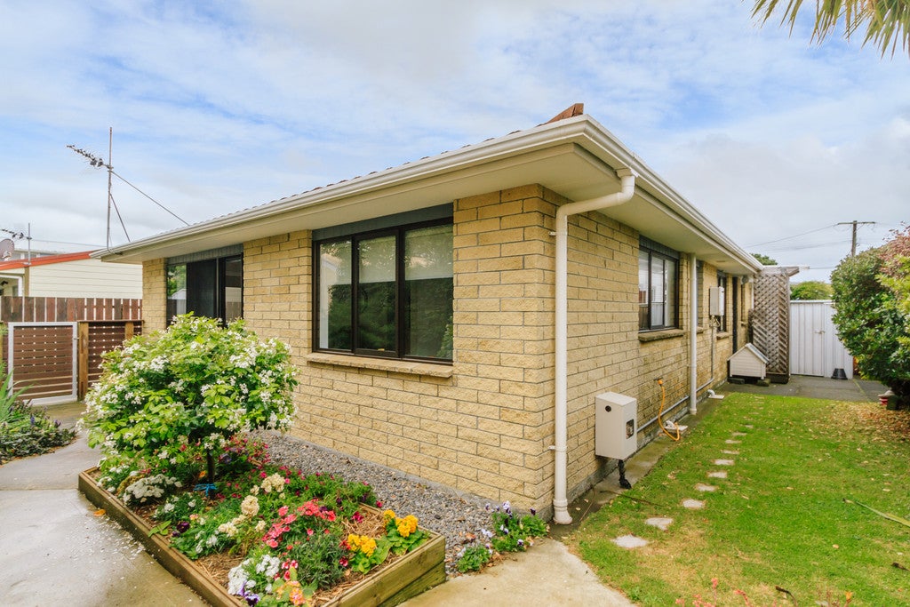 29A Beach Street, Petone, Lower Hutt - Carousel 1